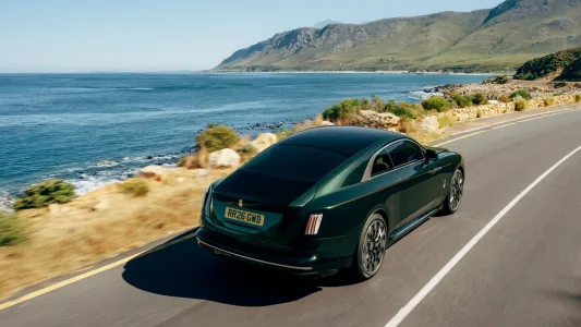 Rolls royce afina el spectre tras el frenazo de ventas mas autonomia mas potencia y lujo sin anestesia 17