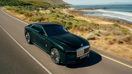 Rolls royce afina el spectre tras el frenazo de ventas mas autonomia mas potencia y lujo sin anestesia 19