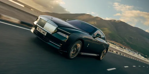 Rolls-Royce afina el Spectre tras el frenazo de ventas: más autonomía, más potencia y lujo sin anestesia
