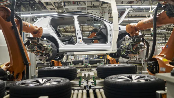 El coche eléctrico barato de Skoda ya es español: arranca la producción del Epiq en Navarra