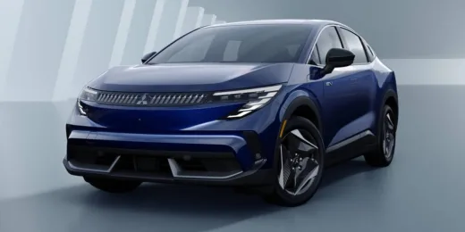El Leaf cambia de traje y Mitsubishi le pone apellido propio para entrar en la batalla de los SUV eléctricos