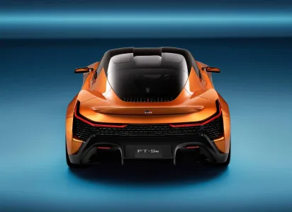 Toyota prepara un coche de los que ya casi no se hacen deportivo 4x4 y con motor de combustion 3
