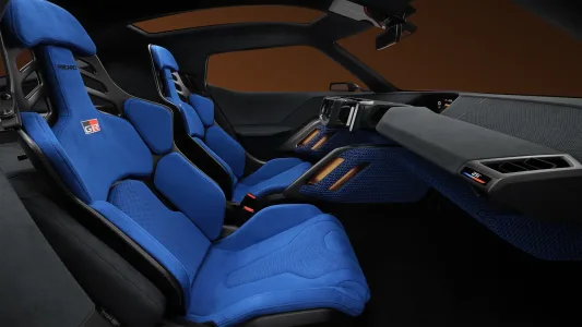 Toyota prepara un coche de los que ya casi no se hacen deportivo 4x4 y con motor de combustion 5