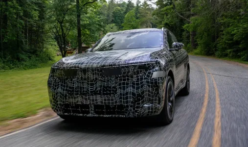 Bmw quiere que el ix5 viaje como un diesel su receta es una bateria gigantesca de 141 kwh 5