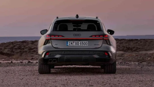 El audi a6 allroad vuelve con suspension neumatica v6 diesel y una receta que los suv no pueden copiar 11