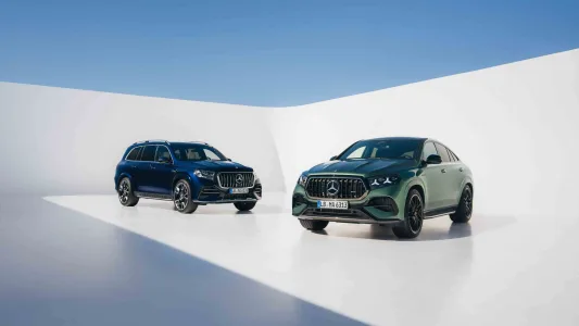 El v8 de amg no estaba muerto mercedes presenta un motor que gira mas alto suena mejor y viene para quedarse 40