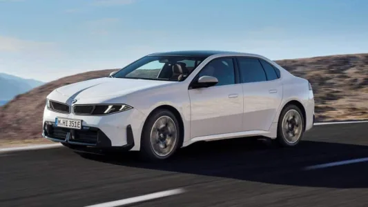 Bmw recupera el i3 como misil electrico 469 cv 900 km de autonomia y una guerra directa contra tesla 2