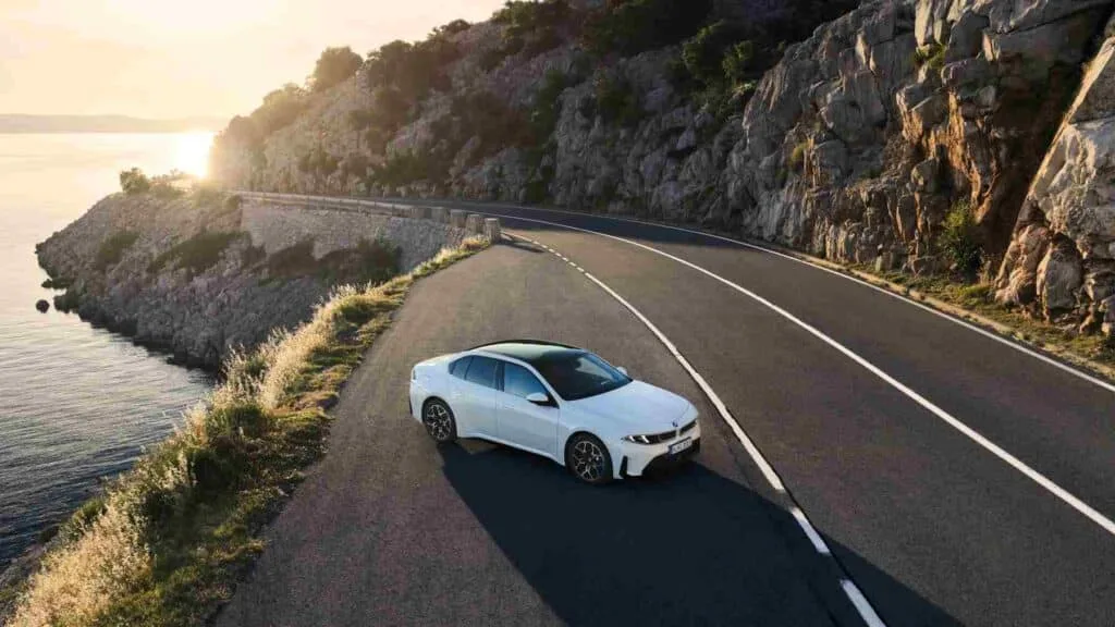 Bmw recupera el i3 como misil electrico 469 cv 900 km de autonomia y una guerra directa contra tesla 6