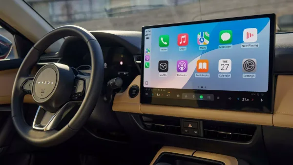 La marca que presumía de mandos físicos ahora defiende las pantallas: Mazda cambia el discurso