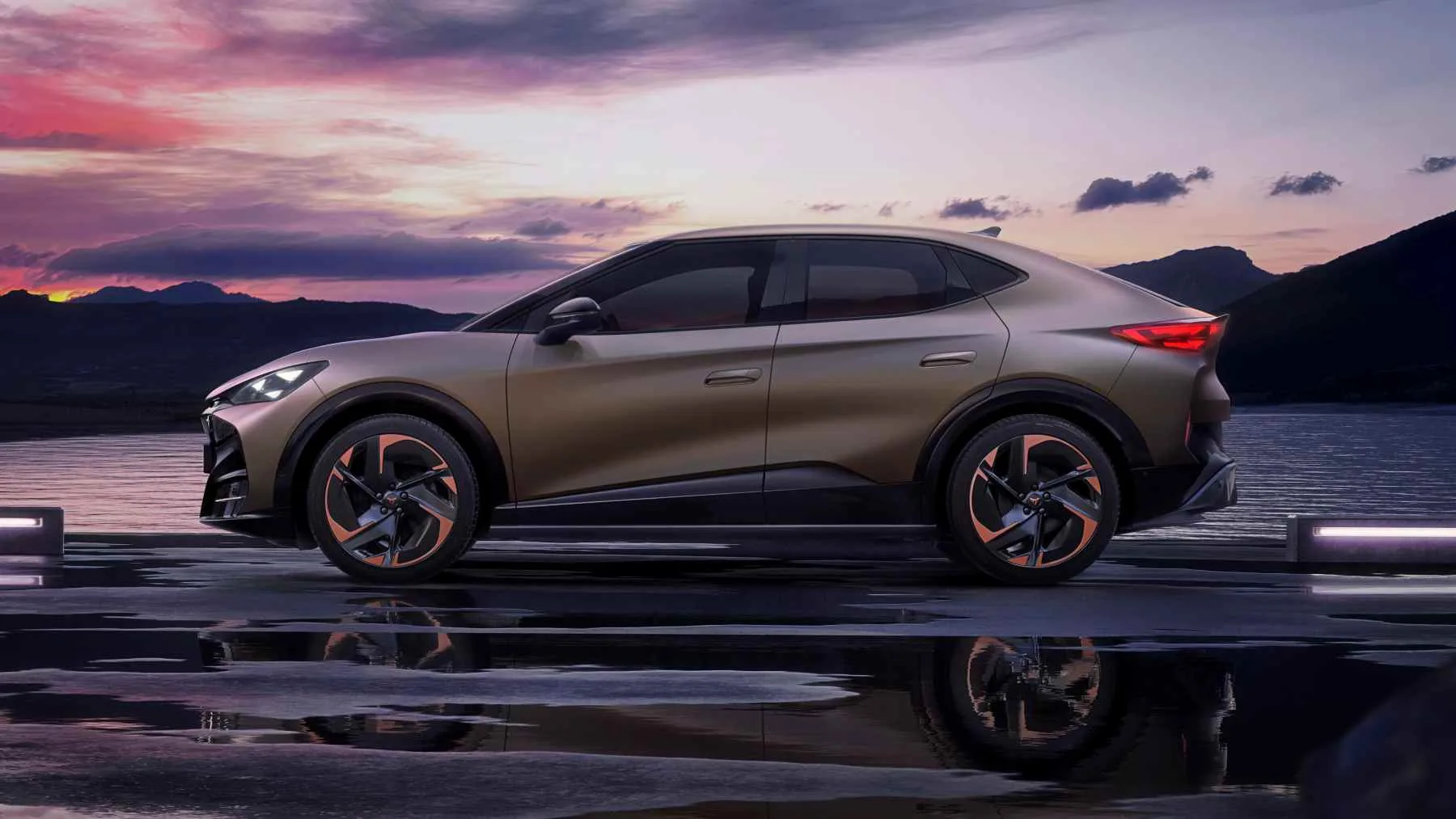 Cupra mueve ficha contra los electricos chinos el tavascan estrena version de acceso y precio mas agresivo 6