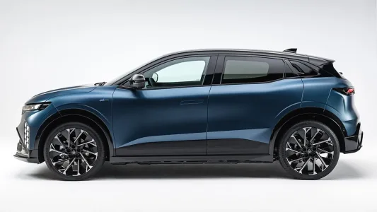 500 km bateria lfp y gemini integrado renault quiere que el megane electrico vuelva a ser relevante 5