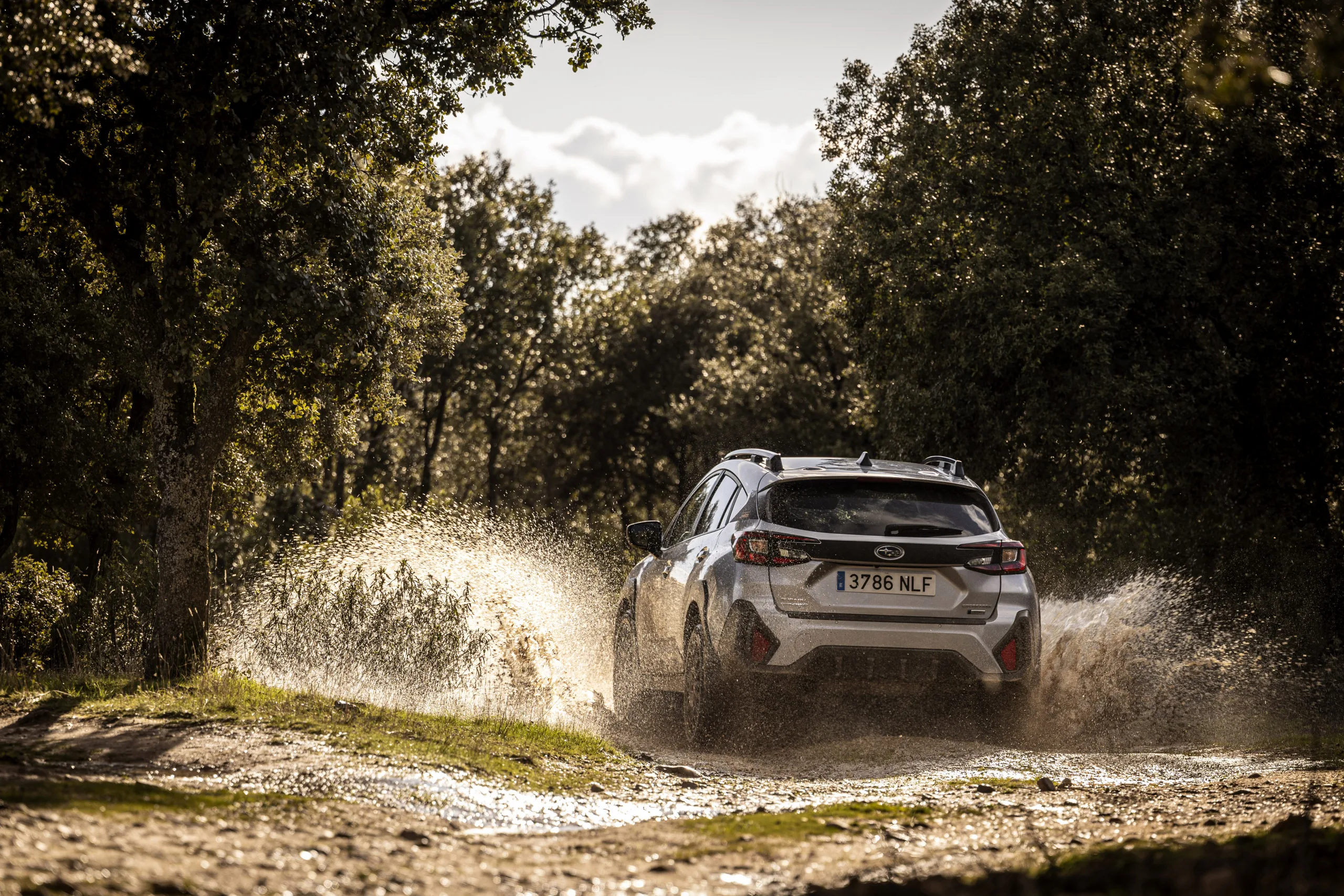 Solo 100 unidades para espana el subaru crosstrek 4wild llega como el suv hibrido mas aventurero de la marca