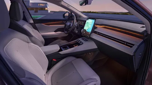 Skoda quiere democratizar el suv electrico grande el peaq ofrece 620 km y 7 plazas desde poco mas de 40 000 euros 18