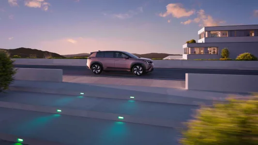 Skoda quiere democratizar el suv electrico grande el peaq ofrece 620 km y 7 plazas desde poco mas de 40 000 euros 42