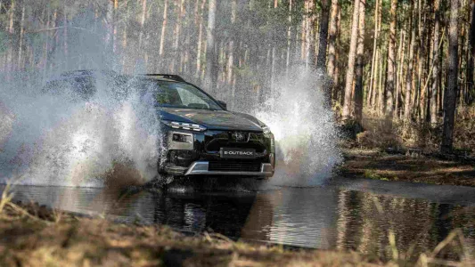 Subaru convierte el outback en electrico hasta 591 km traccion total y un rival japones para el tesla model y 8