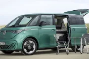 La ID. Buzz por fin se pone en modo California: Volkswagen estrena una conversión camper muy económica