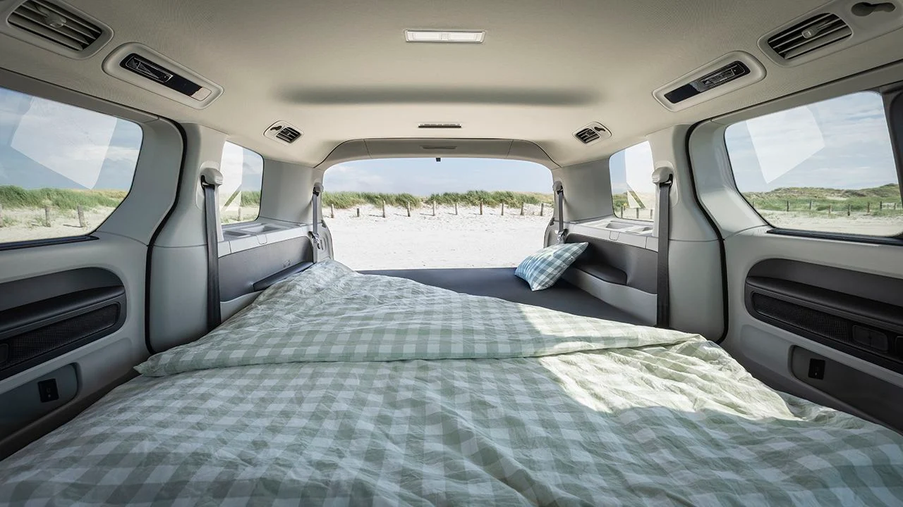 La id buzz por fin se pone en modo california volkswagen estrena una conversion camper muy economica 1