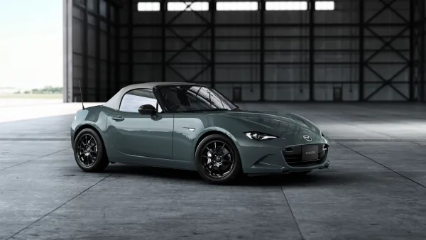 Mazda toca donde más duele al MX-5: menos maletero para cumplir las nuevas normas de ruido japonesas