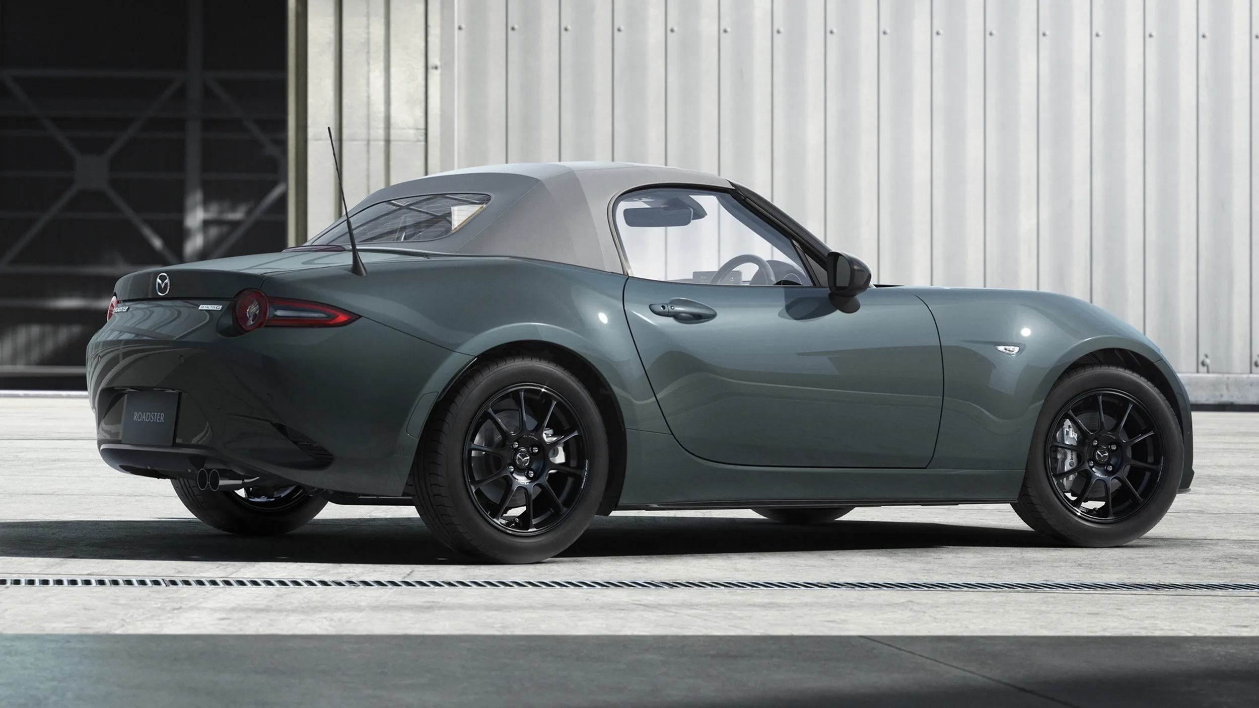 Mazda toca donde mas duele al mx 5 menos maletero para cumplir las nuevas normas de ruido japonesas 1
