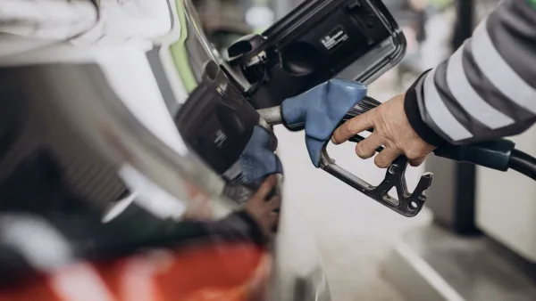 La ayuda a los carburantes cambia de fórmula: 15 céntimos por litro ahora y desaparición gradual en octubre