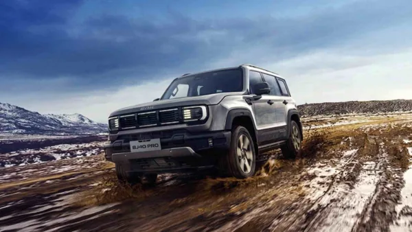 El nuevo Santana Cajal apunta alto: tracción 4×4, diseño campero y hasta eléctrico de autonomía extendida