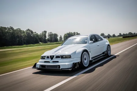 El 155 v6 ti que sonaban los alfistas ya existe 620 cv estetica de carreras y produccion limitada 4