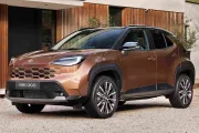 Toyota quiere blindar su número uno: el Yaris Cross 2026 gana imagen, tecnología y motor híbrido de 130 CV