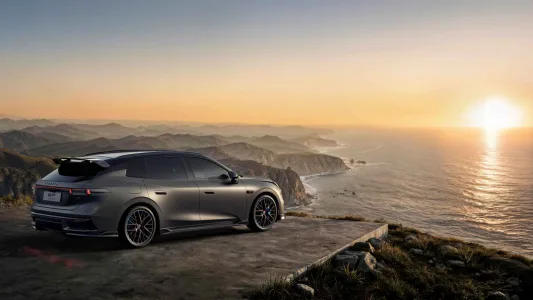 Lynk co prepara el hibrido enchufable que puede poner nerviosa a media europa 530 cv y 1 422 km 7