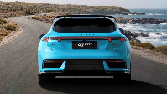 Lynk co prepara el hibrido enchufable que puede poner nerviosa a media europa 530 cv y 1 422 km 10