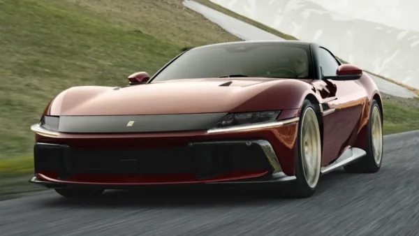 Ferrari ha creado el engaño perfecto: un V12 de 830 CV con cambio manual que no es manual del todo