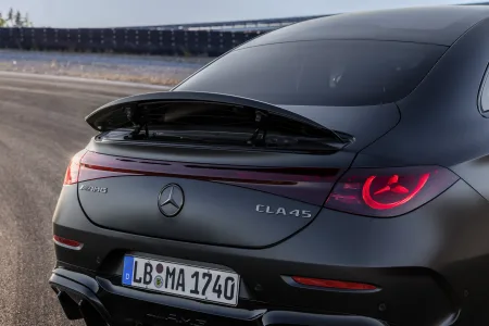Mercedes amg responde a los puristas con cifras 680 cv tres motores y el cla mas potente jamas fabricado 3