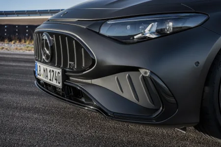 Mercedes amg responde a los puristas con cifras 680 cv tres motores y el cla mas potente jamas fabricado 4