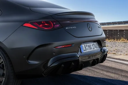 Mercedes amg responde a los puristas con cifras 680 cv tres motores y el cla mas potente jamas fabricado 6