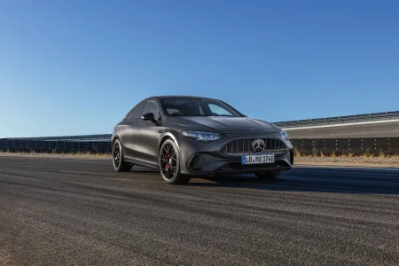 Mercedes amg responde a los puristas con cifras 680 cv tres motores y el cla mas potente jamas fabricado 15