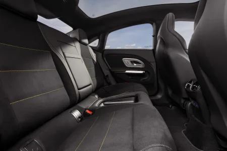 Mercedes amg responde a los puristas con cifras 680 cv tres motores y el cla mas potente jamas fabricado 25