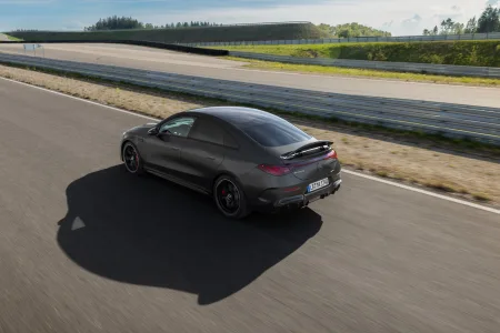 Mercedes amg responde a los puristas con cifras 680 cv tres motores y el cla mas potente jamas fabricado 34