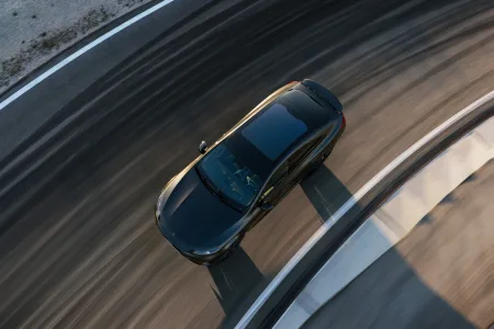Mercedes amg responde a los puristas con cifras 680 cv tres motores y el cla mas potente jamas fabricado 40