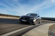 Mercedes-AMG responde a los puristas con cifras: 680 CV, tres motores y el CLA más potente jamás fabricado