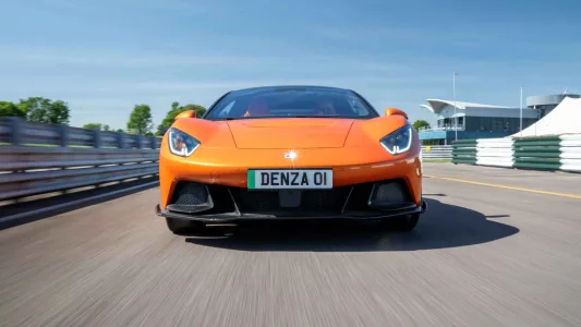 Denza z 6