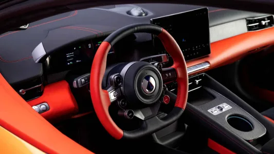 Mas del doble de potencia que un 911 turbo s y mas barato que un gts asi es el denza z 18