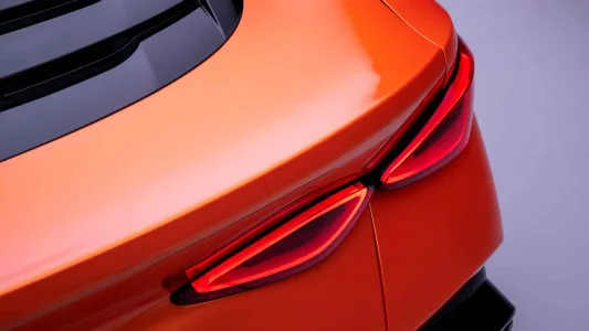 Mas del doble de potencia que un 911 turbo s y mas barato que un gts asi es el denza z 21