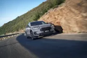 El Honda ZR-V se pone al día: nuevo diseño, más equipamiento y el Corolla Cross en el punto de mira