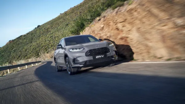 El Honda ZR-V se pone al día: nuevo diseño, más equipamiento y el Corolla Cross en el punto de mira