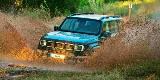 El nuevo Santana Cajal llega para cubrir un hueco que casi nadie quería ocupar: un 4×4 de verdad