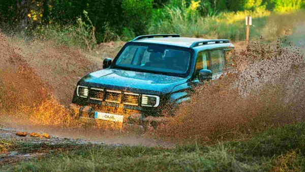 El nuevo Santana Cajal llega para cubrir un hueco que casi nadie quería ocupar: un 4×4 de verdad