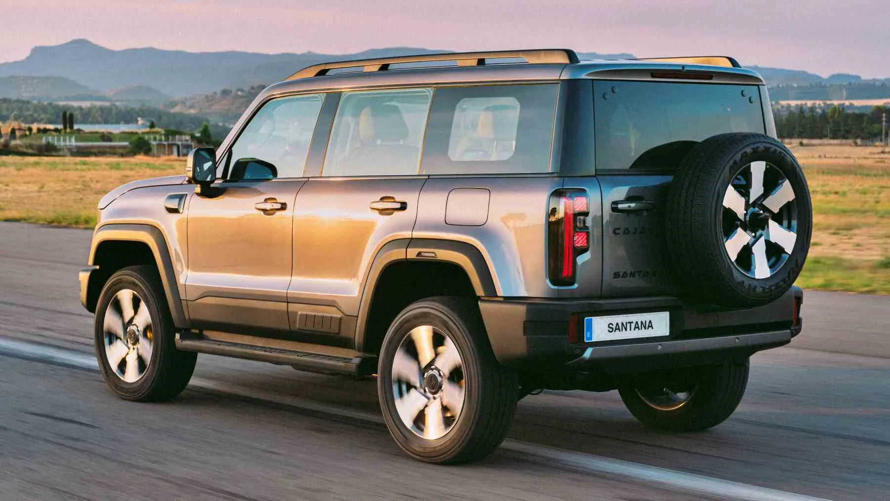 El nuevo santana cajal llega para cubrir un hueco que casi nadie queria ocupar un 4x4 de verdad 10