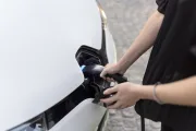 El Gobierno activa por fin el Plan Auto+: quién puede pedirlo, cuánto paga y desde cuándo