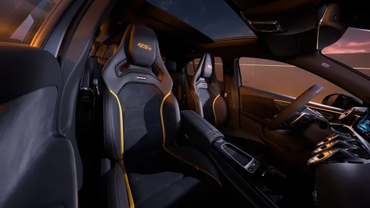 Mercedes amg retira uno de sus modelos mas salvajes y lo despide con una final edition muy especial 5