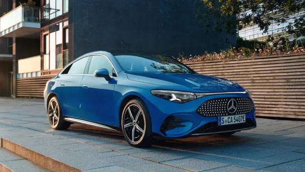China se le atraganta a Mercedes: sus ventas caen con fuerza y su estrategia eléctrica hace aguas