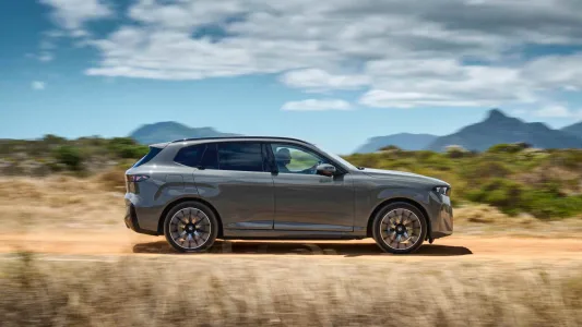 El nuevo bmw x5 sera el suv de las mil caras combustion electricidad e hidrogeno en una misma familia 5